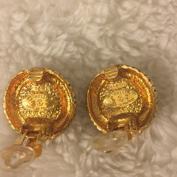Beautiful Chanel Floral Golden Faux Pearl Earrings